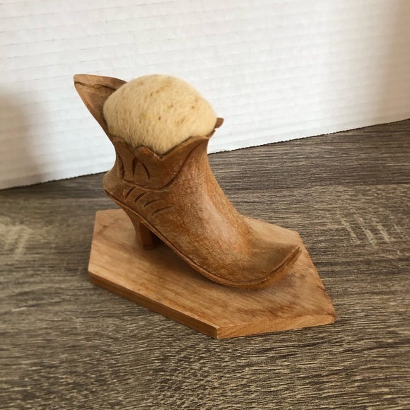 Vtg Souvenir Wooden Boot Shaped Pin Cushion - Picture 5 of 8
